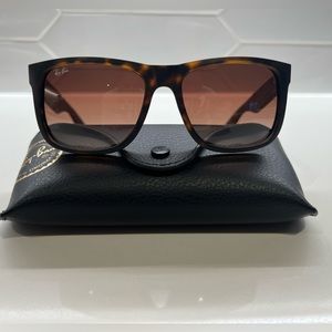 Ray-Ban Justin Style Sunglasses
